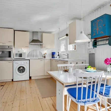 Beautiful Home In Rodby With Kitchen Holiday home