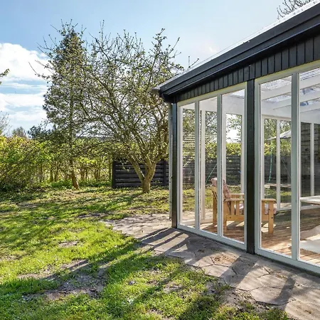 Beautiful Home In Rodby With Kitchen Kramnitse