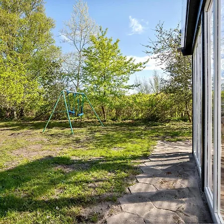 Beautiful Home In Rodby With Kitchen * Kramnitse