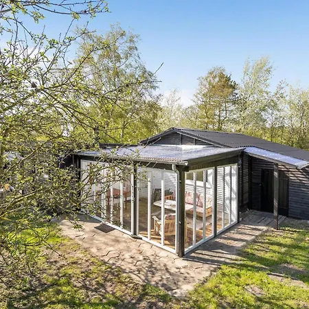 Beautiful Home In Rodby With Kitchen Holiday home